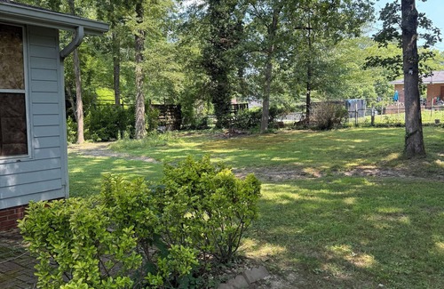 Mount Berry House | Spacious 4-bedroom house in fantastic Rome with WiFi, AC, washer dryer,