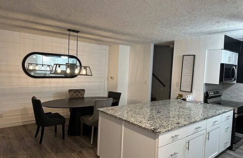 Kettering House | Spacious 4-bedroom house in Kettering/Dayton Ohio