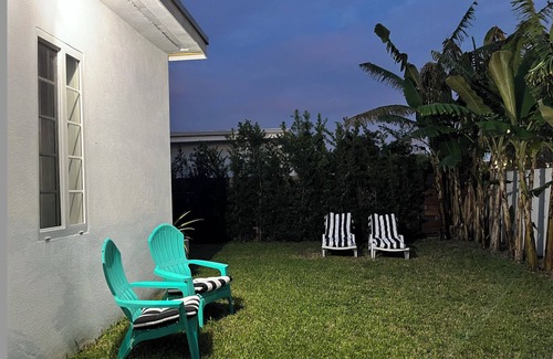 Northeast Miami House | Spacious 4-bedroom house with WiFi and AC in central Miami