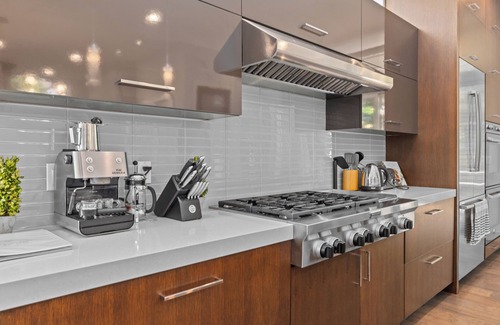 West Queen Anne House | Spacious 4-bedroom Modern house in Queen Anne, Seattle