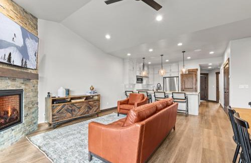 Park City House | Spacious 4-bedroom Townhome New Black Rock