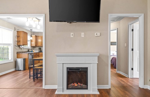 Clarksville House | Spacious 4-bedroom House near Downtown Clarksville