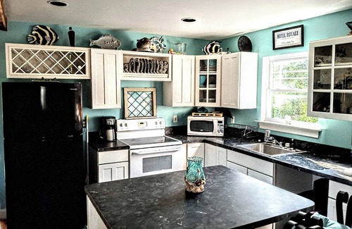 Fire Island Pines House | Spacious 4-bedroom house in superb Fire Island with WiFi, AC
