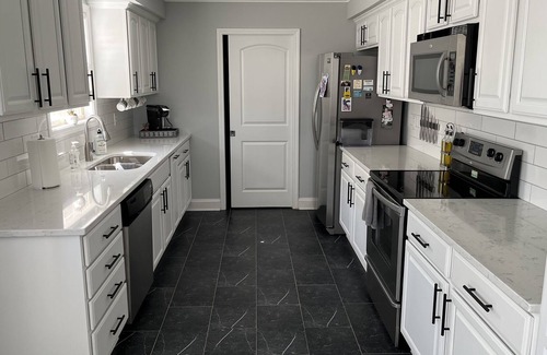 Johnson City House | Spacious 4 bedroom condo with excellent views!