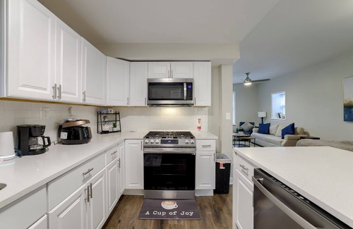 Pendleton Heights House | Spacious 4-bedroom house in Historic neighborhood, Pendleton Heights, WiFi