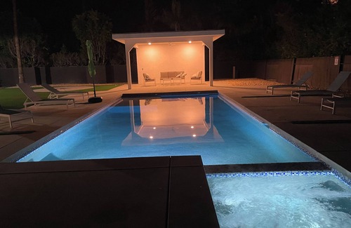 El Mirador House | Spacious, 4-bedroom, Luxe 4BR resort home in El Mirador