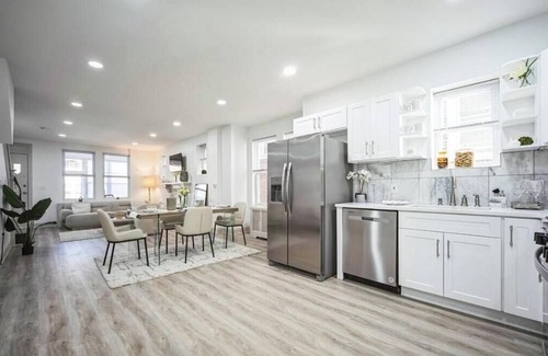 Northwest Philadelphia House | Spacious 4-bedroom house with WiFi, AC in phenomenal Philadelphia