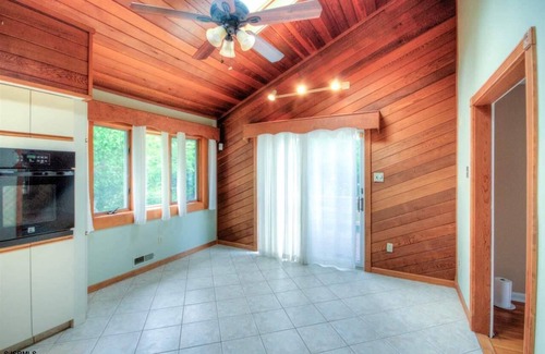 Somers Point House | Spacious 4 bedroom house with AC, WiFi, fitness room in charming Somers Point.