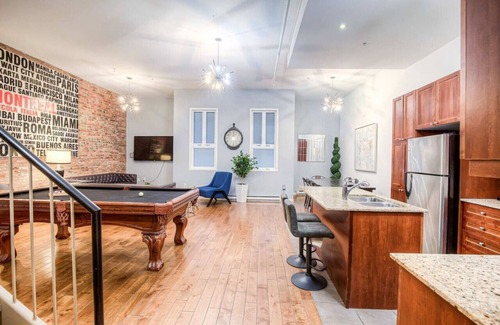 International District Apartment | Spacious 4 BR 2 Floors unit in Old Montreal