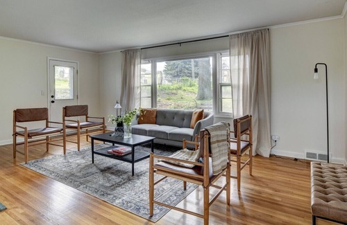 Aksarben - Elmwood Park House | Spacious 4 BR Home in Heart of Central Omaha