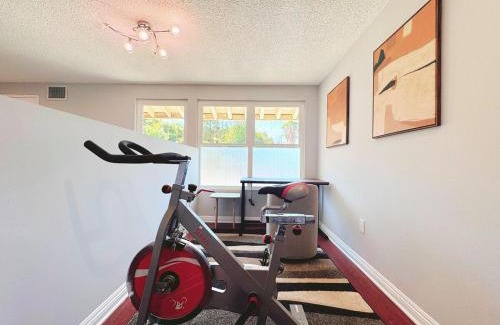 Hacienda Heights House | Spacious 4B2B HOUSE DTLA & Disney Office Gym