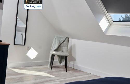 Chapeltown House | Spacious 4BDR House By Homebird Property Management Short Lets & Serviced Accommodation Leeds With Private Parking & Garden