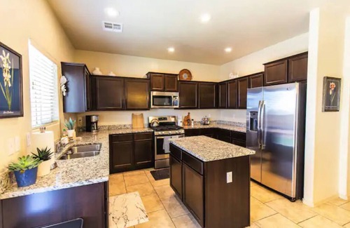 Las Cruces House | Spacious 4BR/3 Bath House with Beautiful Mountain Views front and back.
