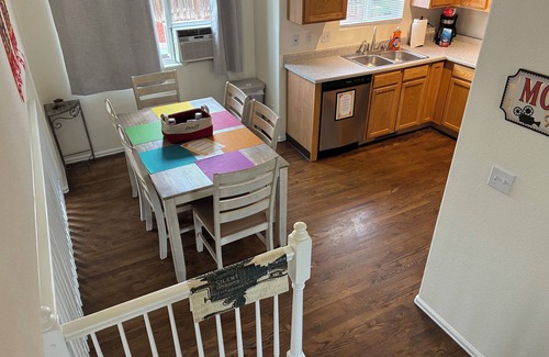 Fountain House | Spacious 4BR/3BA Home for 12,Private Outdoor Movie,Fast Wifi & Equipped Kitchen!