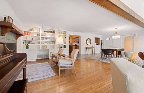 Hendersonville House | Spacious 4BR Compound w/2 Cottages | Near Trails