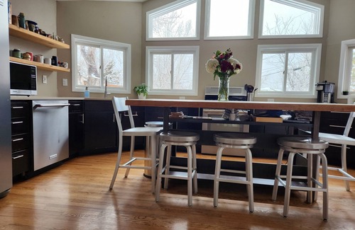 Table Mesa House | Spacious 4BR Home Near Trails & Shops – AC, WiFi, & Family-Friendly!