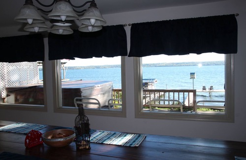 Seneca Falls House | Spacious 4BR Lake House in Wine Country-Gorgeous Views, Hot Tub, Smart TVs, WiFI