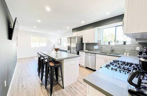 View Park-Windsor Hills House | Spacious 4BR Retreat in the Heart of Vibrant K-Town – OAK1 - VP