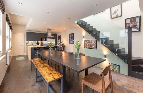 Avonmore and Brook Green House | Spacious 4BR Victorian Estate in Kensington