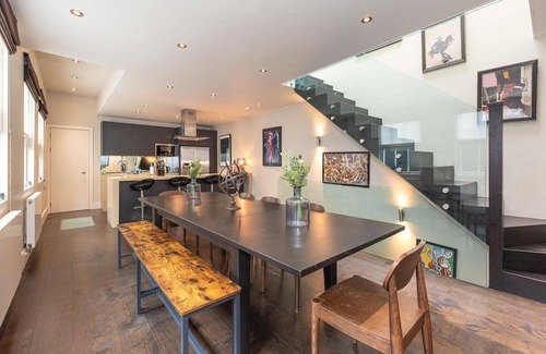 Avonmore and Brook Green House | Spacious 4BR Victorian Estate in Kensington