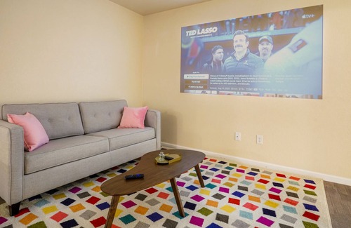 Alta Vista Area House | Spacious 4BR w/ Movie room, Foosball, Games