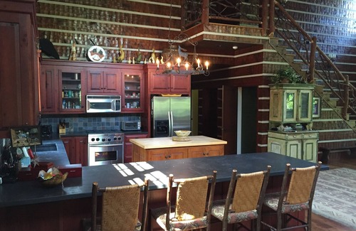 Lakemont House | Spacious 5 Bdrm/5 bath home on Best Part Of Lake Rabun with stunning views!
