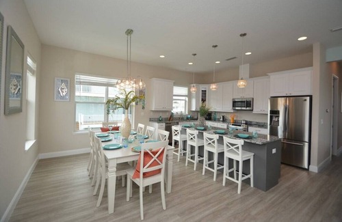 Marineland Acres House | Spacious 5 Bed Home with Beach Access