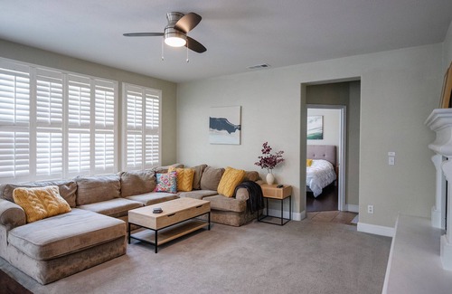 Lodi House | Spacious 5 bedroom family home in Lodi Wine Country