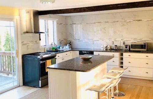 Cummaquid House | Spacious 5-bedroom house with WiFi and AC in marvelous Barnstable