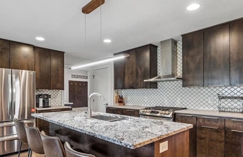 Fargo House | Spacious 5-bedroom house in charming West Fargo with AC, WiFi