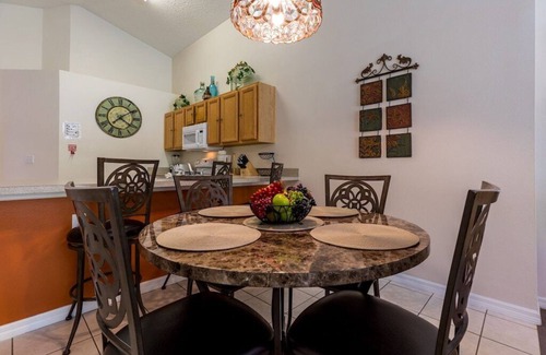 Indian Point House | Spacious 5-bedroom house in fantastic Kissimmee with WiFi, AC