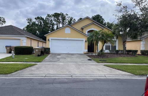 Indian Point House | Spacious 5-bedroom house in fantastic Kissimmee with WiFi, AC