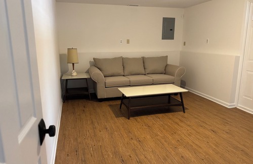 Manasquan House | Spacious 5-bedroom house with WiFi, AC in charming Manasquan