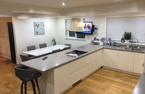 Fareham House | Spacious 5-Bedroom Home – Perfect for Family Getaways and Group Stay
