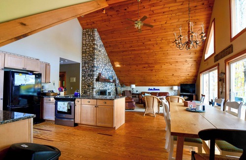 Bridgton House | Spacious 5 Bedroom Home on Moose Pond with Sandy Beach and Dock!