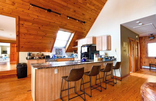 Bridgton House | Spacious 5 Bedroom Home on Moose Pond with Sandy Beach and Dock!