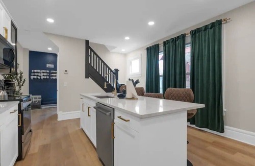 Glen Echo Apartment | Spacious 5-Bedroom Home with Hot Tub