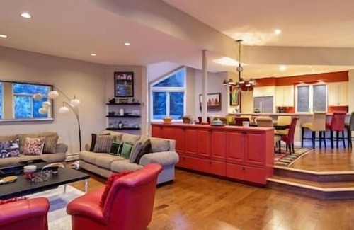 Red Mountain House | SPACIOUS 5 BEDROOM HOME RED MOUNTAIN-HOT TUB-ASPEN