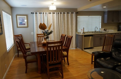 Edenvale House | Spacious 5-bedroom house in enjoyable San Jose with WiFi, AC