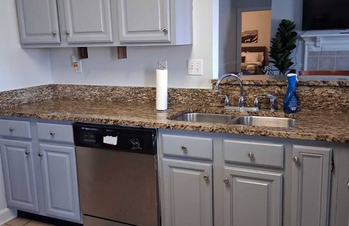 Cordova House | Spacious 5-bedroom house in awesome Memphis with WiFi, AC