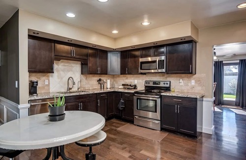New Papago Parkway House | Spacious 5 Bedroom Scottsdale Residence