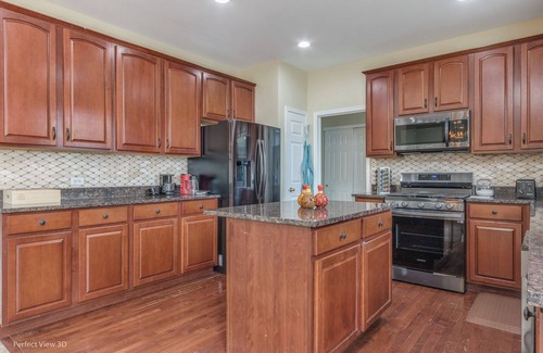 Bolingbrook House | Spacious 5-bedroom house in superb in Gilberts IL with WiFi, ACn