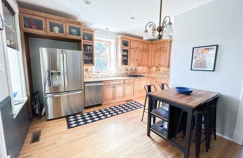 Cape Charles House | Spacious 5-bedroom 3.5 bath house in Cape Charles Historic District-PET FRIENDLY