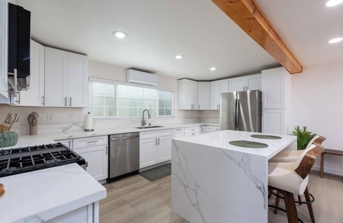 Chula Vista House | Spacious 5-bedroom house in nice Chula Vista with AC, WiFi