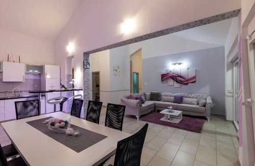 Brodarica Villa | Spacious 5-bedroom villa in charming Šibenik with swimming pool, mini wellness