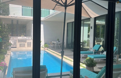 Brickell Villa | Spacious 5-bedroom villa in delightful Miami with WiFi in the heart of Brickell