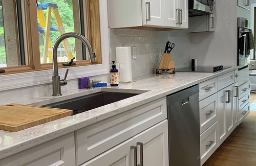 Saratoga Springs House | Spacious 5 BR with tennis/pickleball court . Close to the track and Pet friendly