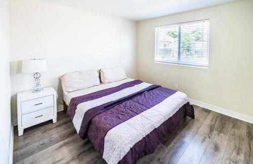 Los Angeles Apartment | Spacious 5BR 3BA Home with Free Parking and WiFi 10 Minutes to Downtown LA Perfect for Large Groups