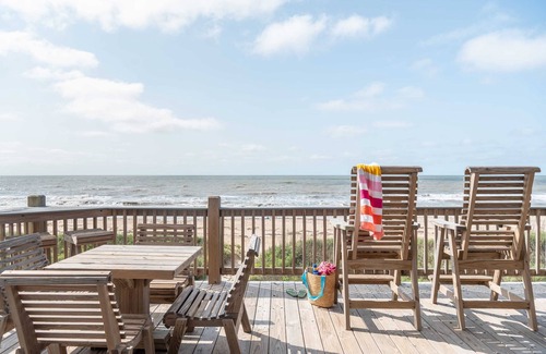 Port Bolivar House | Spacious 5BR Beachfront Perfect for Groups