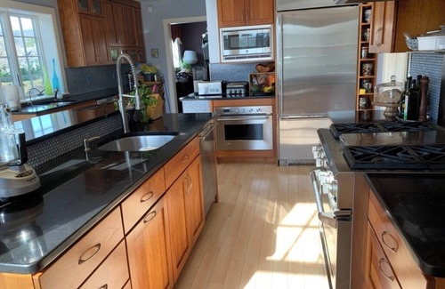 Montclair House | Spacious 6-bed, 4 bath colonial Montclair house: walk to restaurants & NYC train